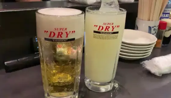 生ビール(470円)グレープフルーツジュース(310円)