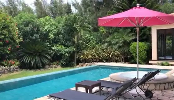 プライベートプール