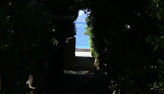 トンネルの向こうには海が🏖