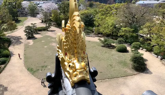 金のシャチホコ