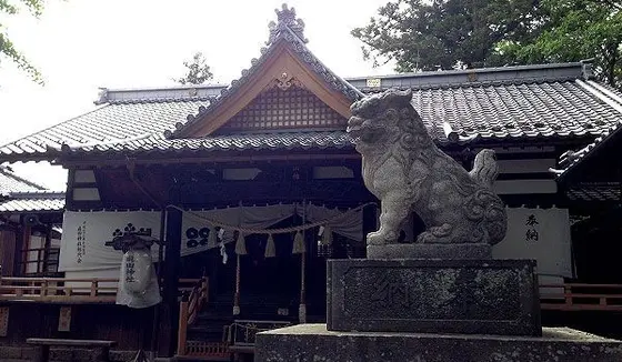 真田神社とこま犬