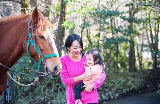 お馬さんと触れ合い♪