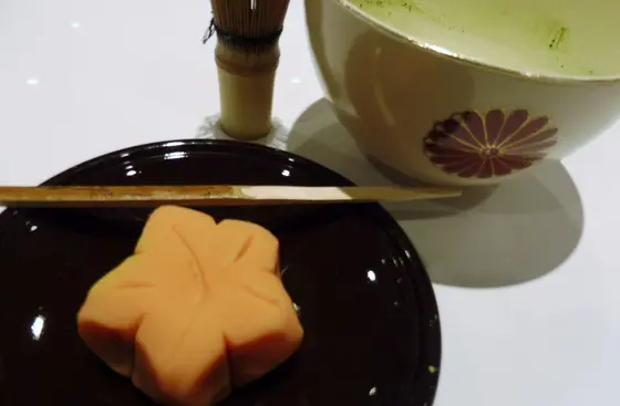 作ったお菓子をお抹茶で…！