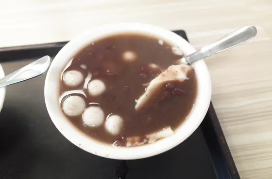 白玉と豆花いりお汁粉