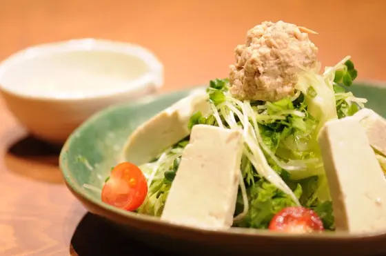 島豆腐サラダ