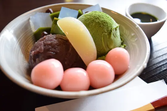 さくらクリームあんみつ