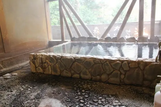 渓流風呂（家族湯）