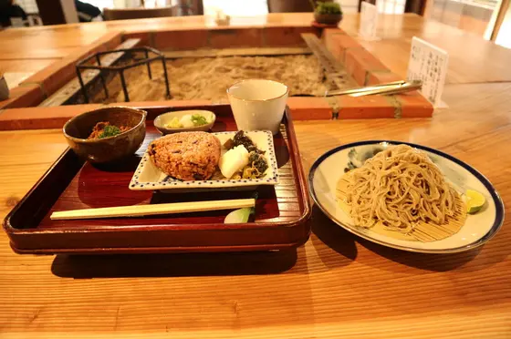 Zaru soba (cold buckwheat noodles)