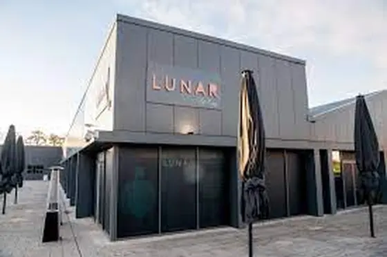 Lunar (ルーナー）