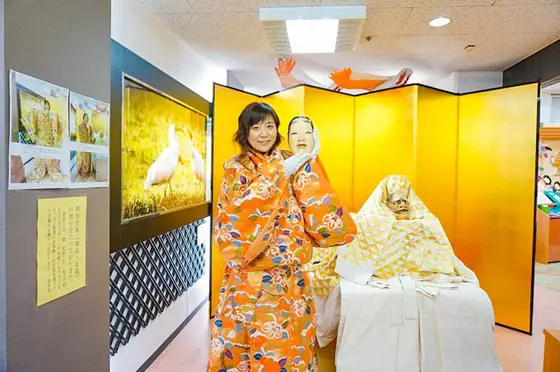 能衣装・能面体験