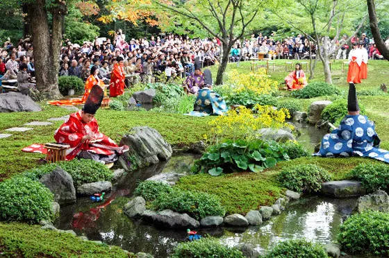 「曲水の宴」は年2回開催