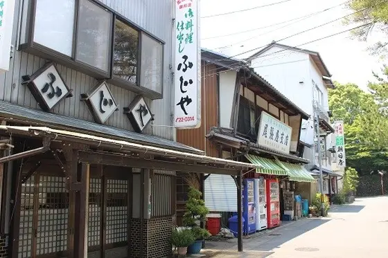 門前町の様子はこんな感じ！