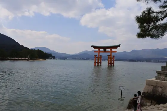鳥居