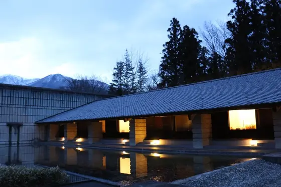 まずは本館のエントランス