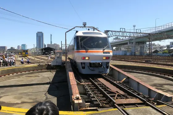 回転台の実演