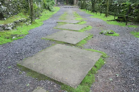 参道の敷石
