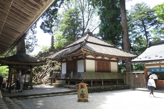 奥ノ院