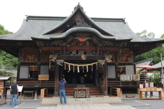日光東照宮ばりに派手