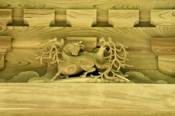 三重塔の彫刻