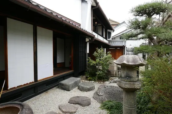 庭から見てみる