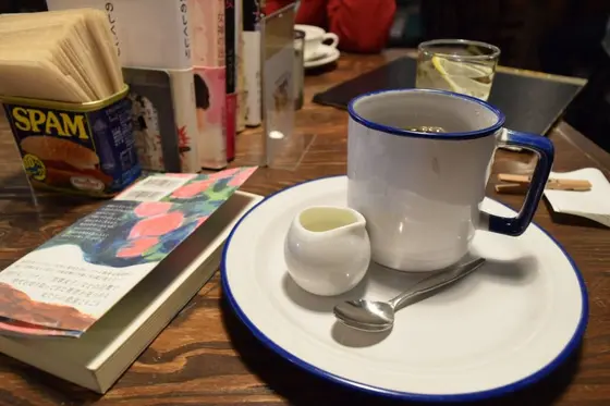 ブレンドを飲みながら