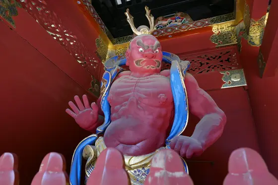 山門の仁王様