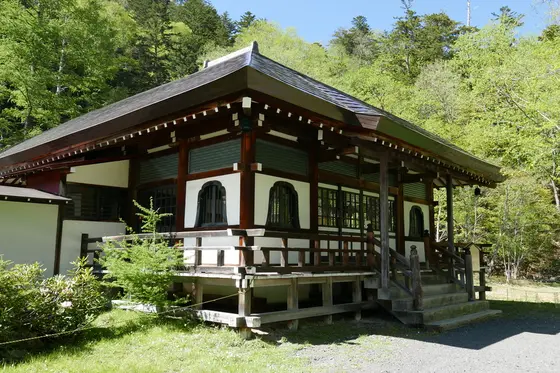 温泉寺は「寺」です。