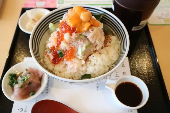 ぜいたく丼 特上