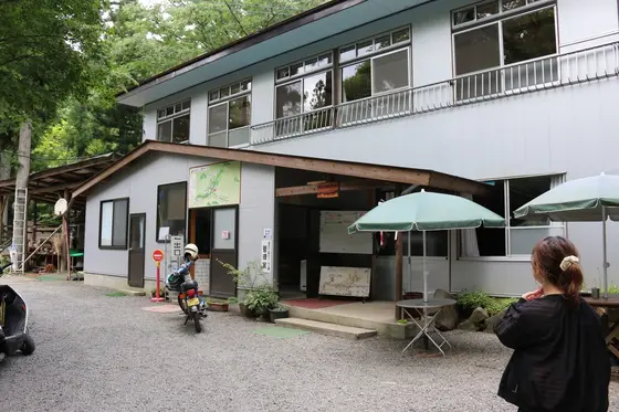 管理棟