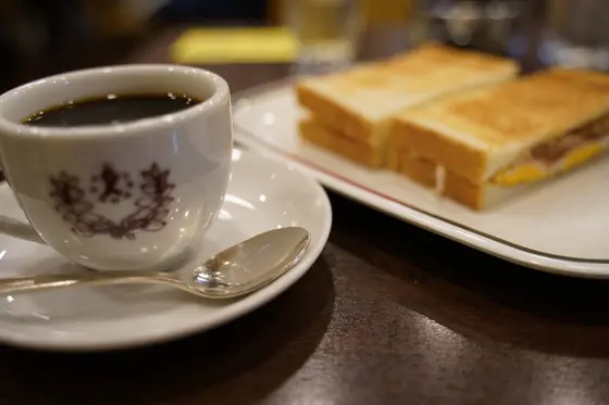 コーヒーに合う！ハムエッグトースト