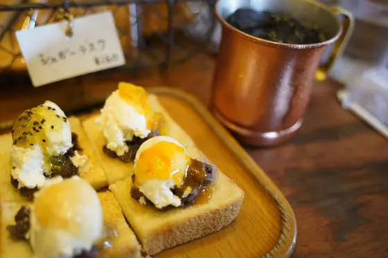 見た目も可愛い小倉あんトーストの進化系