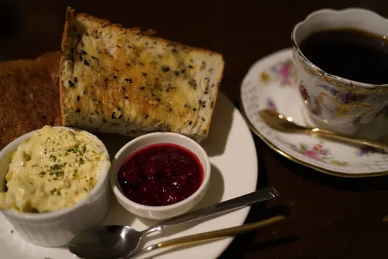 おしゃれで美味しいトーストモーニング