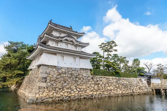 艮櫓（丑寅櫓）と内堀