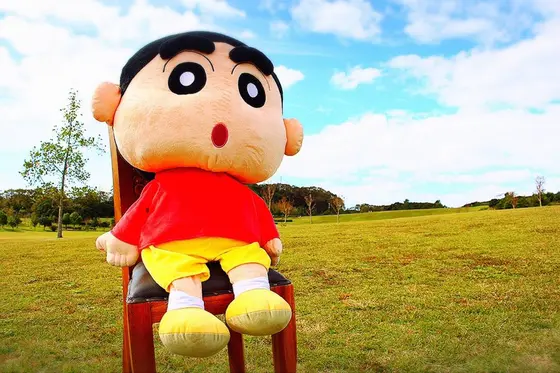 「特大しんちゃん人形」