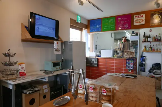 1Fはカフェ＋リビング