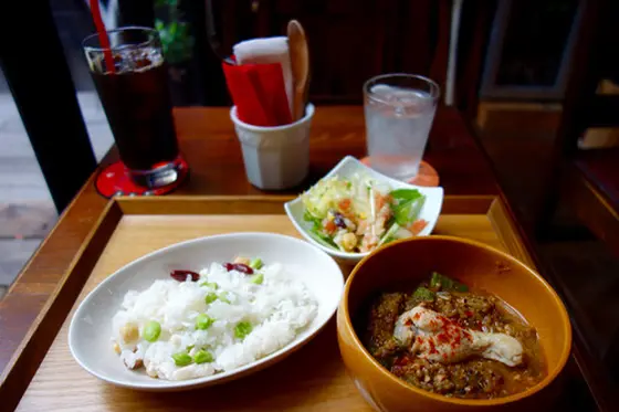 ガンボ料理が名物