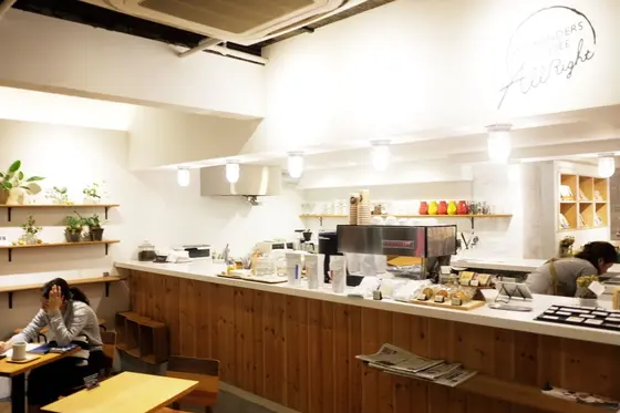 カフェ