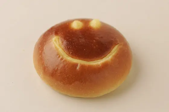 シンボルパン：しあわせを呼ぶクリームパン