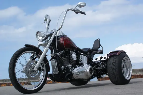 フルカスタムの究極車！ハーレー・ソフテイル