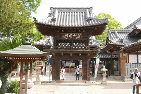 中門が立派なのです