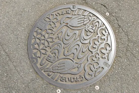水の町のマンホール
