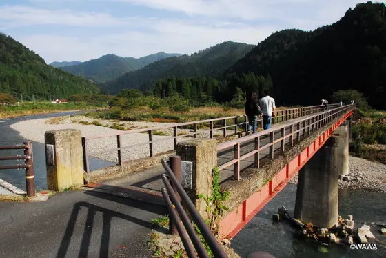 ながよけおおはし　由良川（美山川）