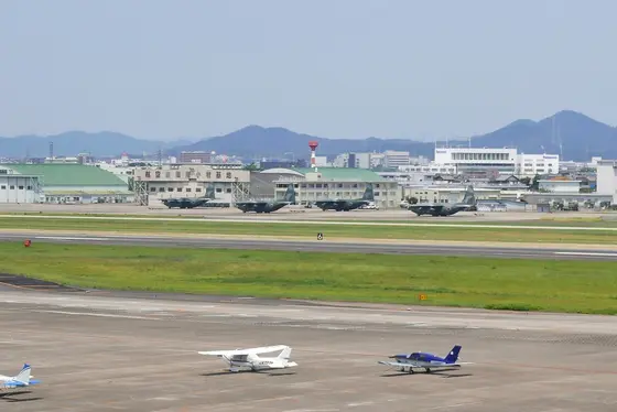 対面は自衛隊小牧基地