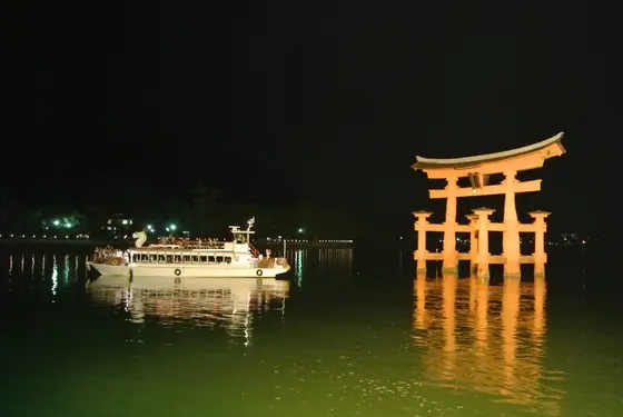 夜の宮島観光