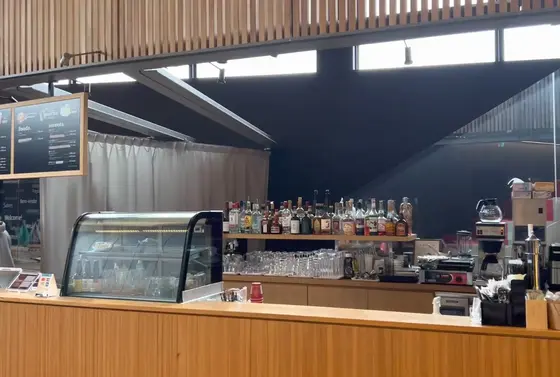 カフェ