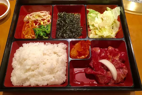 サービスカルビランチ！