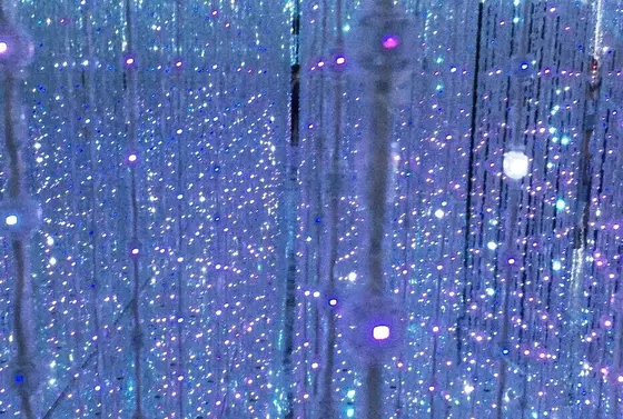 キラキラ。