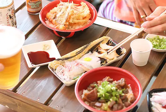 自分で作る海鮮丼！