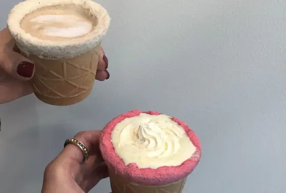 飲んでから食べるよ！