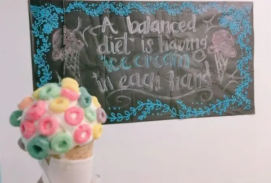 トッピングは自分好みに選べます🍨